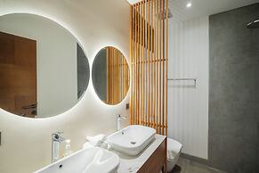Elegant 5BR Canggu Villa, AC, Water Filter
