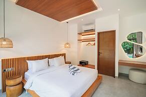 Elegant 5BR Canggu Villa, AC, Water Filter
