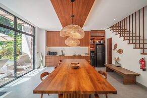 Elegant 5BR Canggu Villa, AC, Water Filter