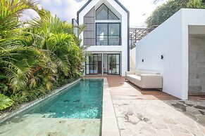 Modern 2BR Villa Sinara Ocean View Nusa Dua