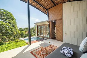 Gorgeous 2BR Penthouse 800m to Thbeach