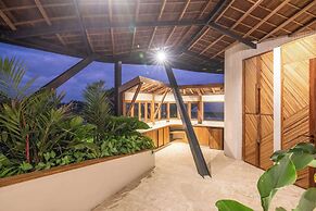 Gorgeous 2BR Penthouse 800m to Thbeach