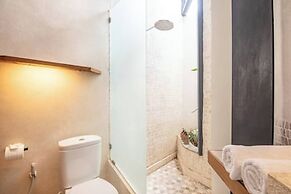 Opulent 1-br Loft With Art Deco Shared Pool