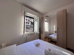 Inviting 1-bedroom flat with Balcony