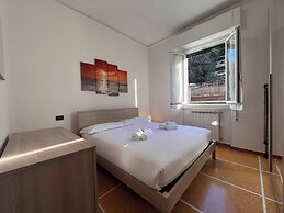 Inviting 1-bedroom flat with Balcony