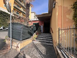 Inviting 1-bedroom flat with Balcony