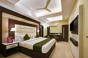 Hotel Geet Deluxe