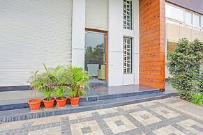 Fabhotel Aura Grande