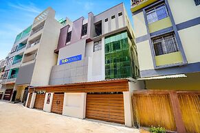 Fabhotel Dream Palace I