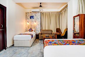 Fabhotel Dream Palace I