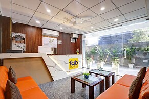 Fabhotel La Corporate Suite