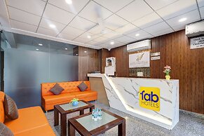 Fabhotel La Corporate Suite