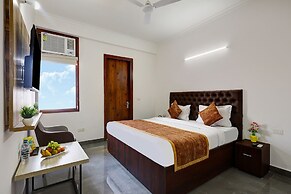 Fabhotel La Corporate Suite