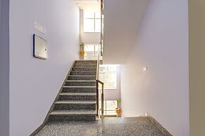 Fabhotel La Corporate Suite