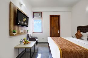 Fabhotel La Corporate Suite