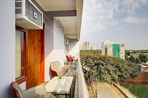Fabhotel La Corporate Suite