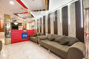 Fabhotel Ak Continental