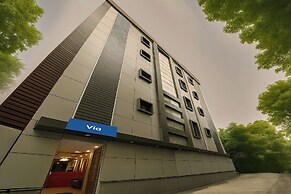 Fabhotel Ak Continental