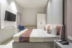 Fabhotel Gurukripa
