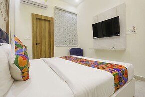 Fabhotel Gurukripa