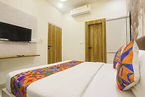 Fabhotel Gurukripa