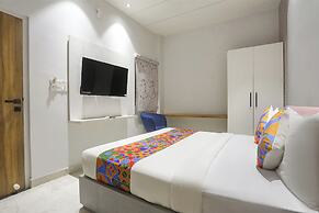 Fabhotel Gurukripa