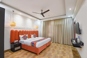 Fabhotel The White Pepper