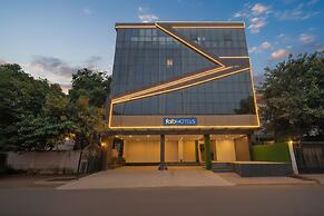 Fabhotel Western Inn