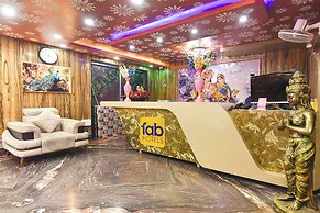 Fabhotel Rahi Crown