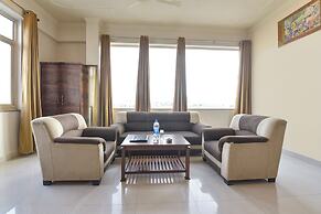 Fabhotel Shiv Palace