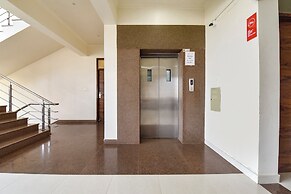 Fabhotel Shiv Palace