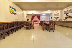 Fabhotel Shiv Palace