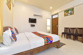 Fabhotel Shiv Palace