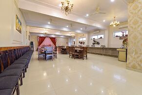 Fabhotel Shiv Palace