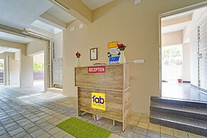 Fabhotel Praneeth Residency