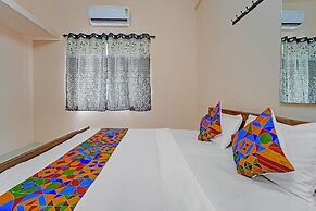 Fabhotel Praneeth Residency
