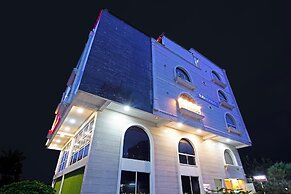 Fabhotel New Krishna Palace