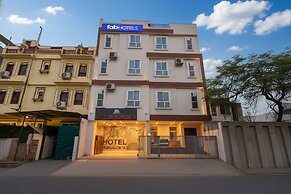 Fabhotel Bungalow 14