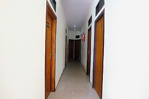 Fabhotel Mumbai Inn