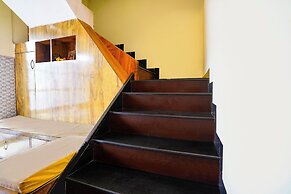 Fabhotel Mumbai Inn
