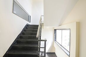 Fabhotel Alpha Stayz