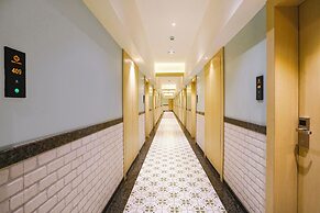 FabHotel Shubham Comforts