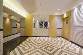 FabHotel Shubham Comforts