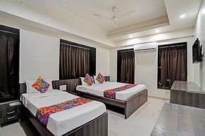 Fabhotel Royal Inn I