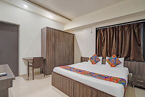 Fabhotel Royal Inn I