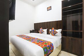Fabhotel Varanasi Suites