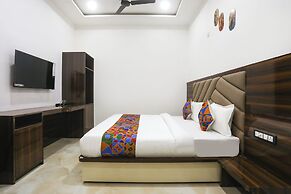 Fabhotel Varanasi Suites