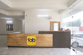 Fabhotel Varanasi Suites