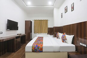 Fabhotel Varanasi Suites
