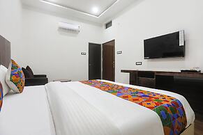 Fabhotel Varanasi Suites